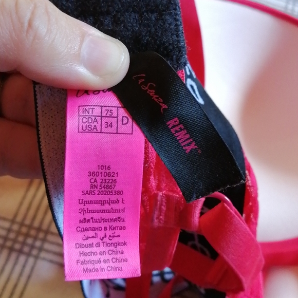 2/$15 LaSenza Bra - Picture 3 of 3